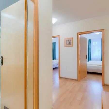 Elfeld 2, 721 Apartment *