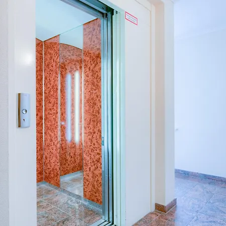 Lägenhet Elfeld 2, 721 *